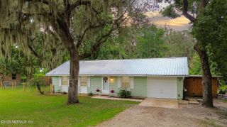 112 RIVER RD Drive, Palatka, FL 32177