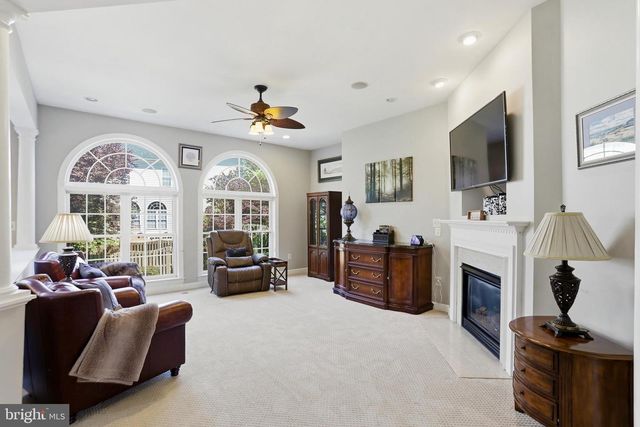 43642 HARTSHIRE TER, Leesburg, VA 20176