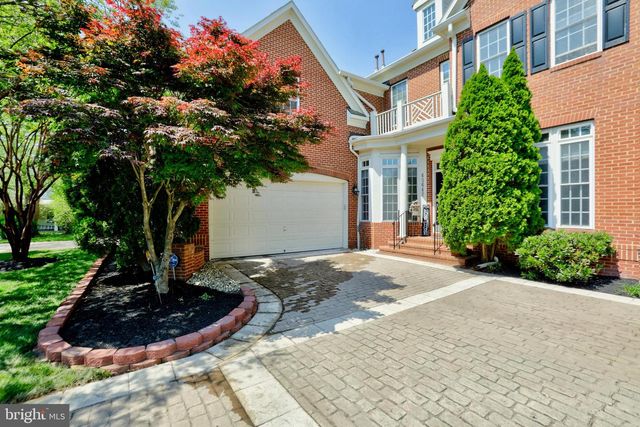 43642 HARTSHIRE TER, Leesburg, VA 20176