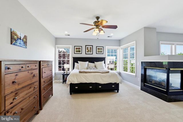 43642 HARTSHIRE TER, Leesburg, VA 20176