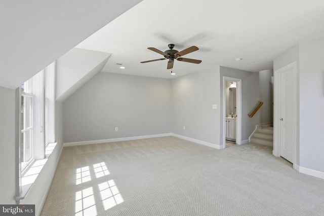 43642 HARTSHIRE TER, Leesburg, VA 20176