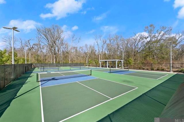 13763 Sweet Cherry Dr, Baton Rouge, LA 70810