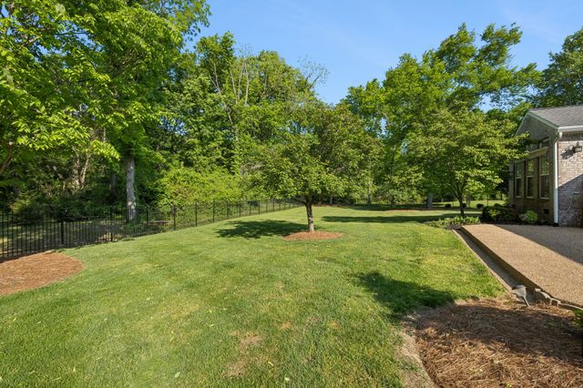 739 Rolling Fork Dr, Brentwood, TN 37027
