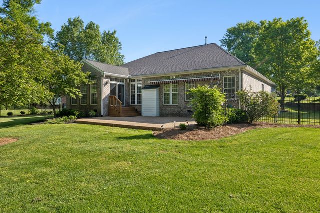 739 Rolling Fork Dr, Brentwood, TN 37027