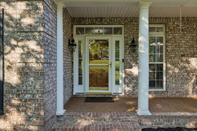 739 Rolling Fork Dr, Brentwood, TN 37027