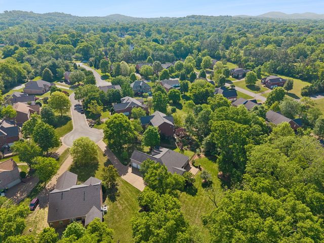 739 Rolling Fork Dr, Brentwood, TN 37027