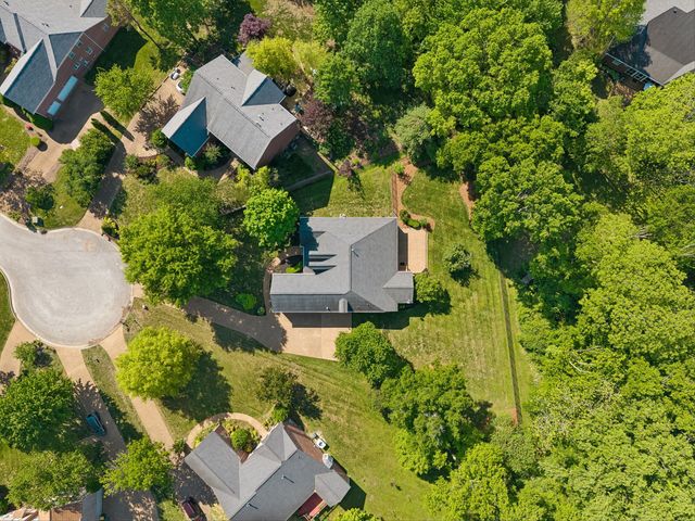 739 Rolling Fork Dr, Brentwood, TN 37027