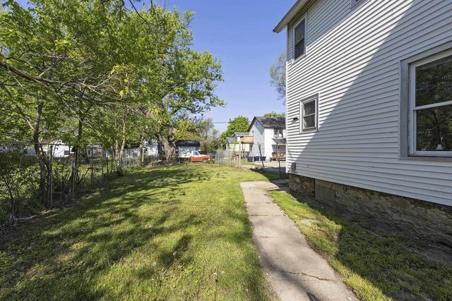306-308 Center Avenue, Janesville, WI 53548
