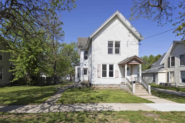 306-308 Center Avenue, Janesville, WI 53548