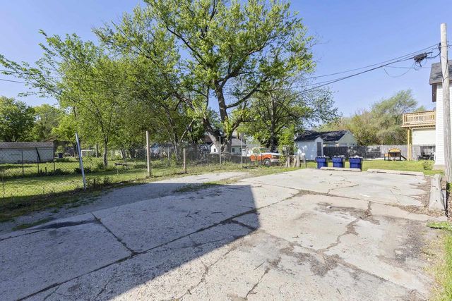 306-308 Center Avenue, Janesville, WI 53548