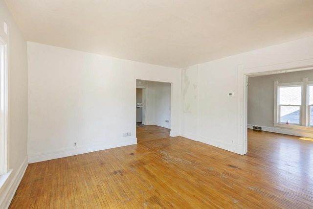 306-308 Center Avenue, Janesville, WI 53548