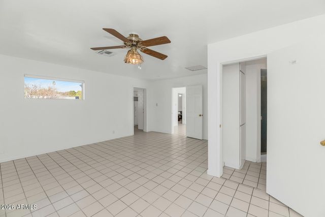 2039 W WINDSOR Avenue, Phoenix, AZ 85009