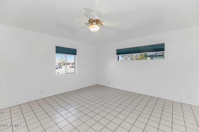 2039 W WINDSOR Avenue, Phoenix, AZ 85009
