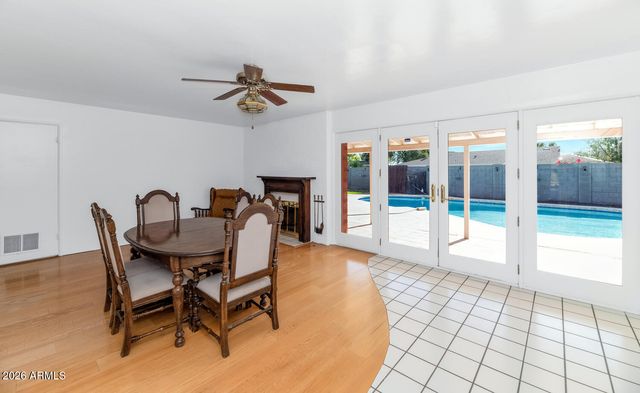 2039 W WINDSOR Avenue, Phoenix, AZ 85009