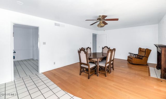 2039 W WINDSOR Avenue, Phoenix, AZ 85009