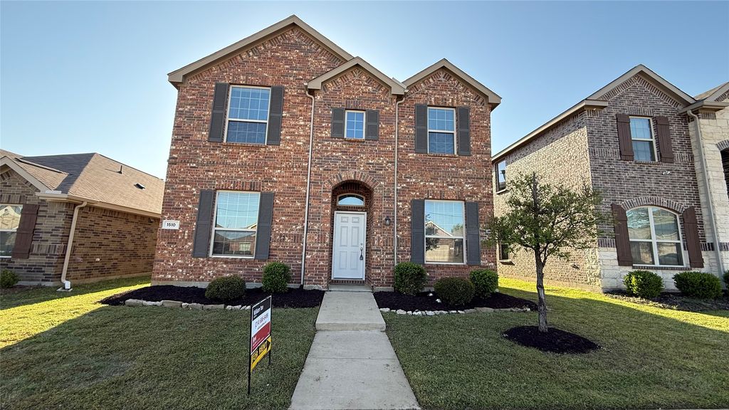 1510 Alamandine Avenue, Cross Roads, TX 76227