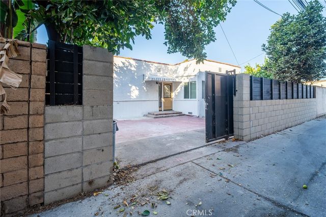 2370 Pine, Long Beach, CA 90806
