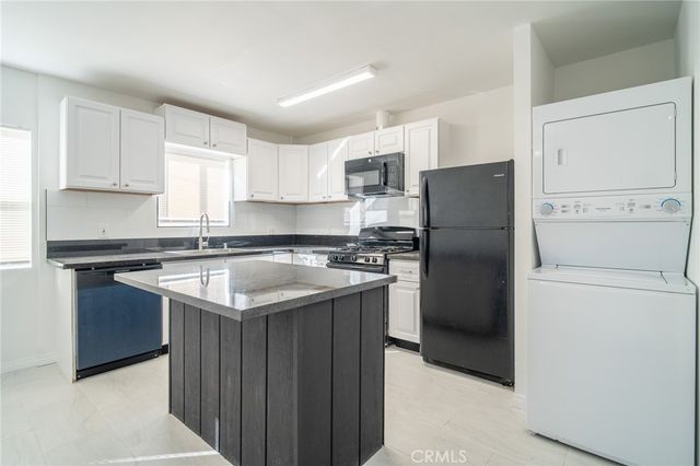 2370 Pine, Long Beach, CA 90806