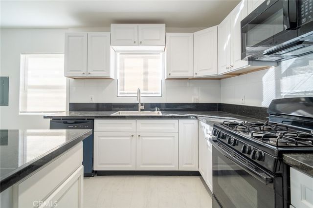 2370 Pine, Long Beach, CA 90806