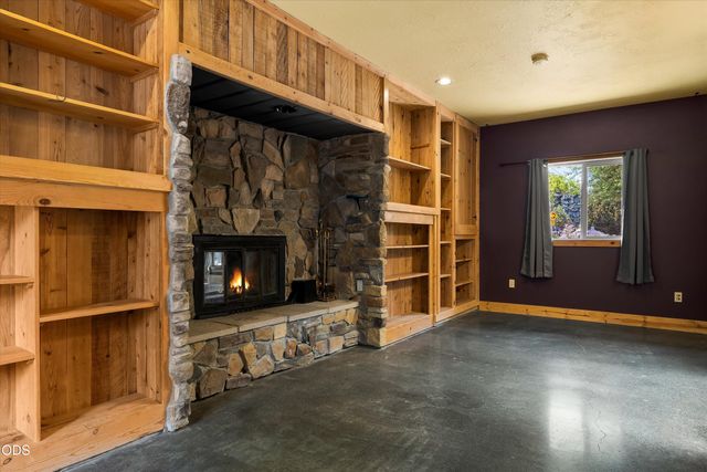606 NE 9th Street, Bend, OR 97701