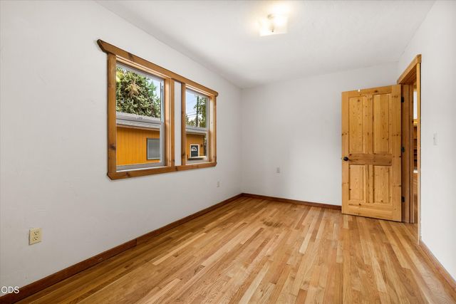 606 NE 9th Street, Bend, OR 97701