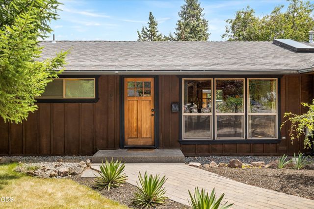 606 NE 9th Street, Bend, OR 97701