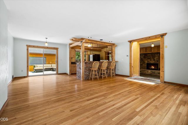 606 NE 9th Street, Bend, OR 97701
