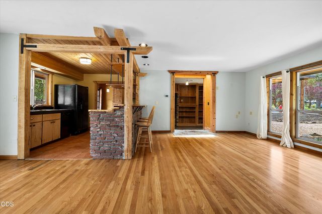 606 NE 9th Street, Bend, OR 97701