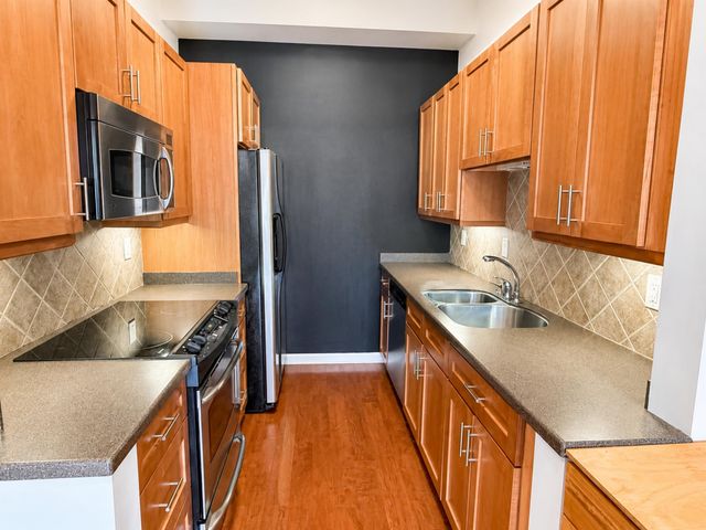 66 Monroe Ave Apt 405, Memphis, TN 38103