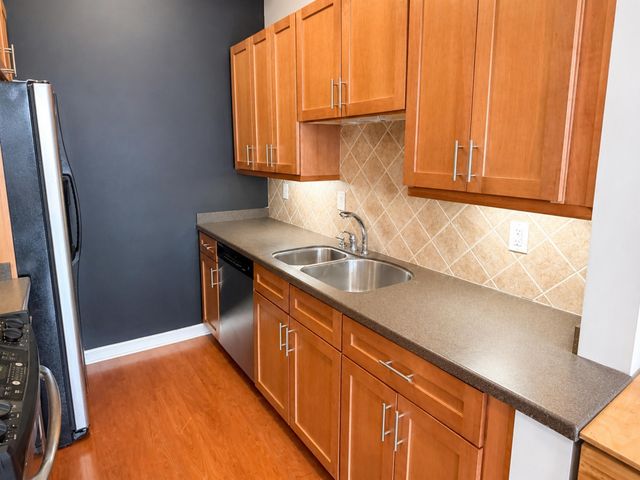 66 Monroe Ave Apt 405, Memphis, TN 38103
