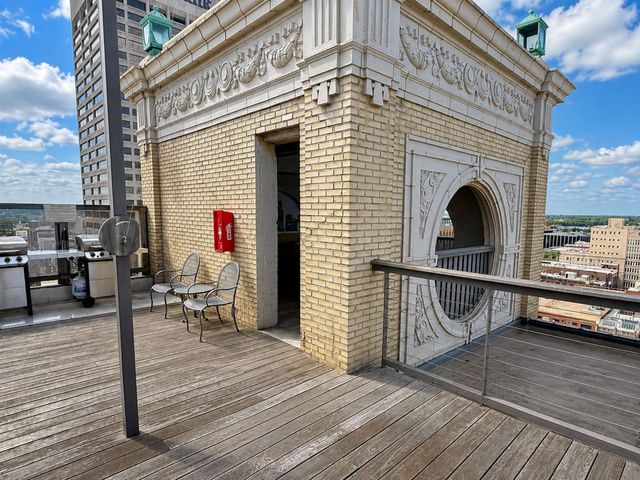 66 Monroe Ave Apt 405, Memphis, TN 38103