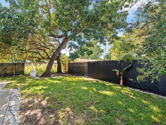 6318 NW 19th Ct, Miami, FL 33147