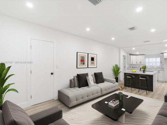 6318 NW 19th Ct, Miami, FL 33147