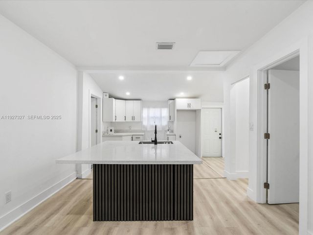 6318 NW 19th Ct, Miami, FL 33147