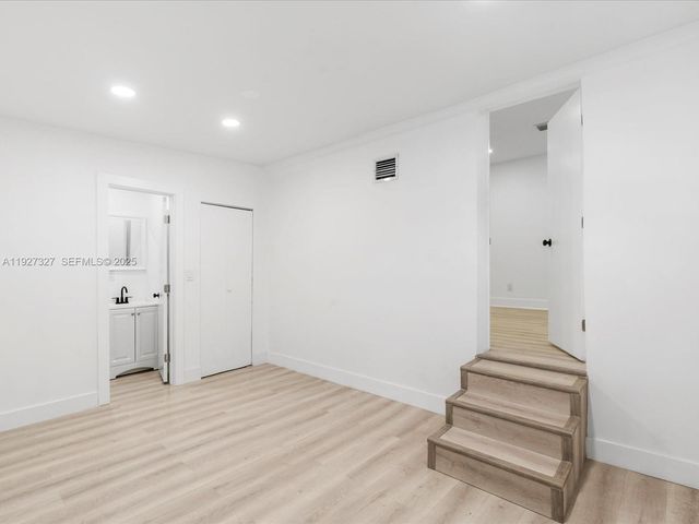 6318 NW 19th Ct, Miami, FL 33147