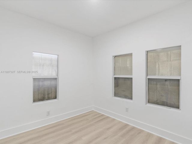 6318 NW 19th Ct, Miami, FL 33147