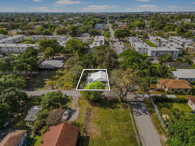 6318 NW 19th Ct, Miami, FL 33147