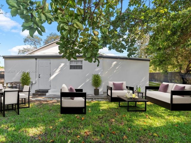 6318 NW 19th Ct, Miami, FL 33147