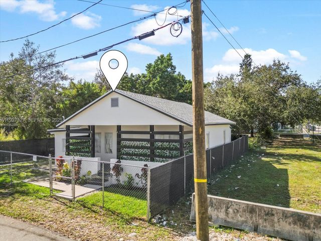 6318 NW 19th Ct, Miami, FL 33147