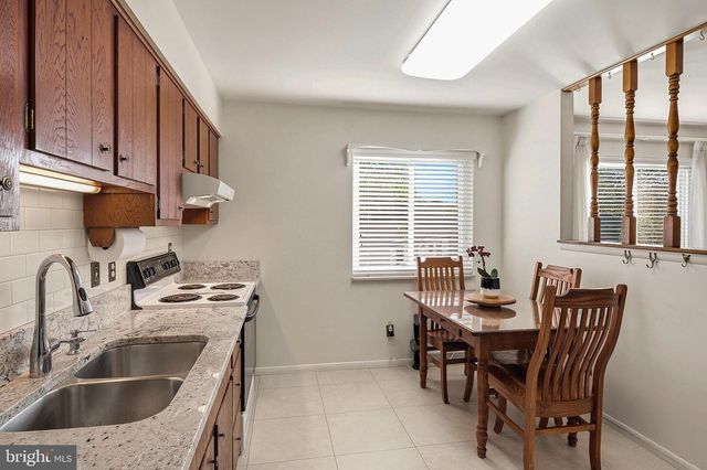 5158 ORCHARD GRN, Columbia, MD 21045