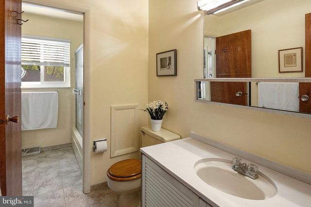 5158 ORCHARD GRN, Columbia, MD 21045