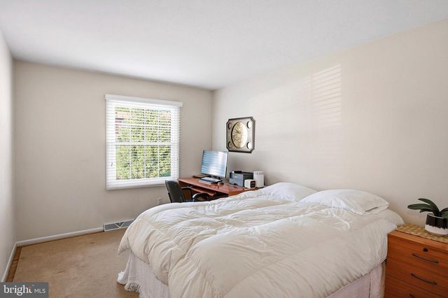 5158 ORCHARD GRN, Columbia, MD 21045