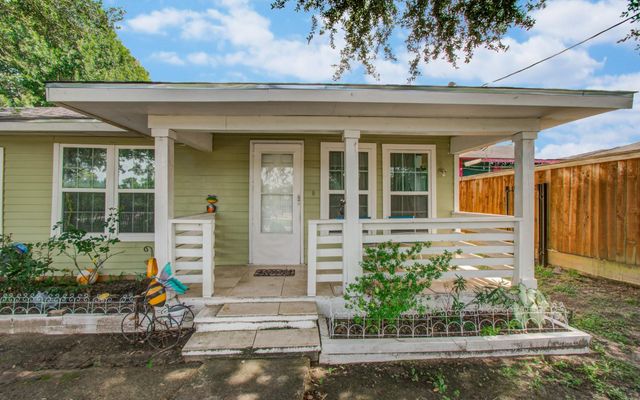 981 S Victory Drive, Houston, TX 77088