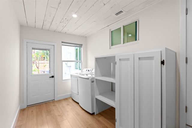 818 Briggs Street, West Palm Beach, FL 33405