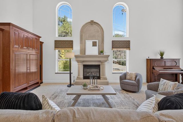 580 Guadalupe Dr, El Dorado Hills, CA 95762