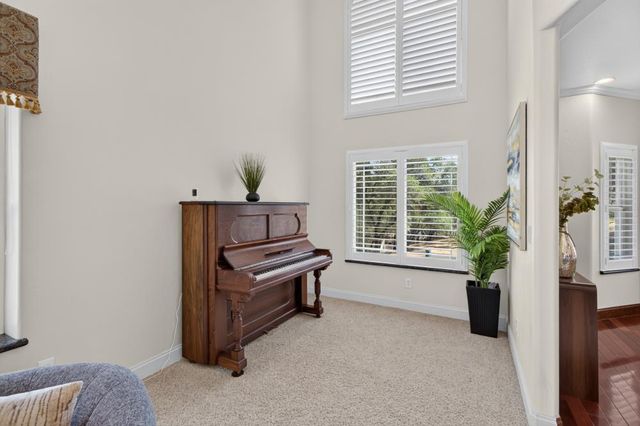 580 Guadalupe Dr, El Dorado Hills, CA 95762