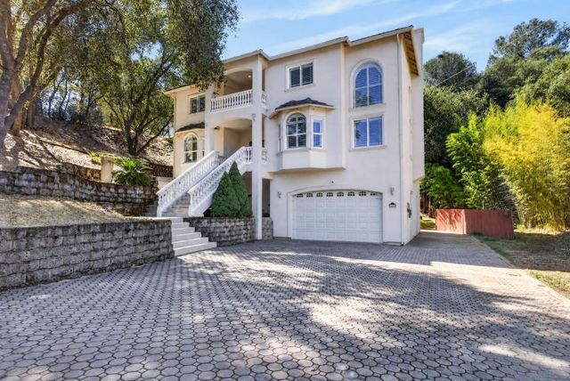 580 Guadalupe Dr, El Dorado Hills, CA 95762