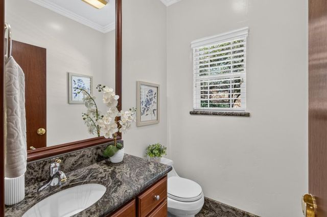 580 Guadalupe Dr, El Dorado Hills, CA 95762
