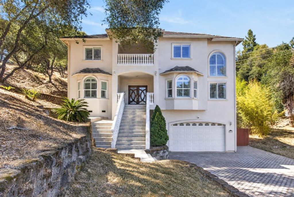 580 Guadalupe Dr, El Dorado Hills, CA 95762