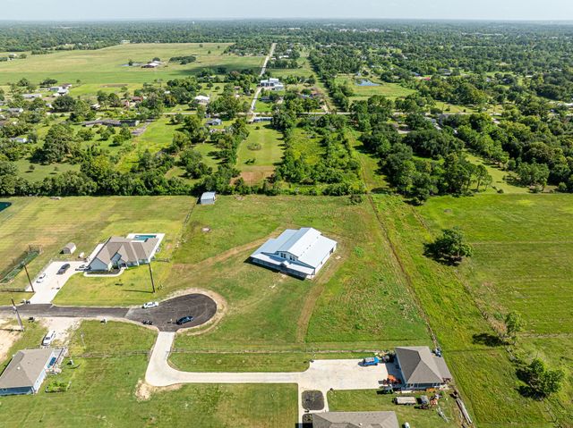 13802 Coyote Run, Santa Fe, TX 77517